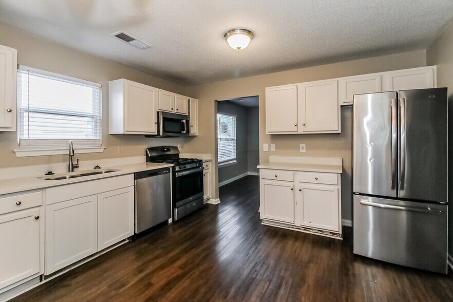 Building Photo - 2962 Knoll View Pl
