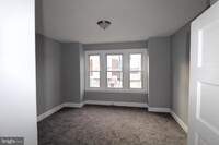 Building Photo - 3237 N Newkirk St