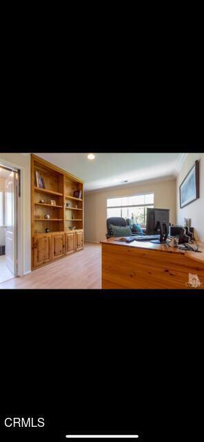 Building Photo - 477 Fallbrook Ave