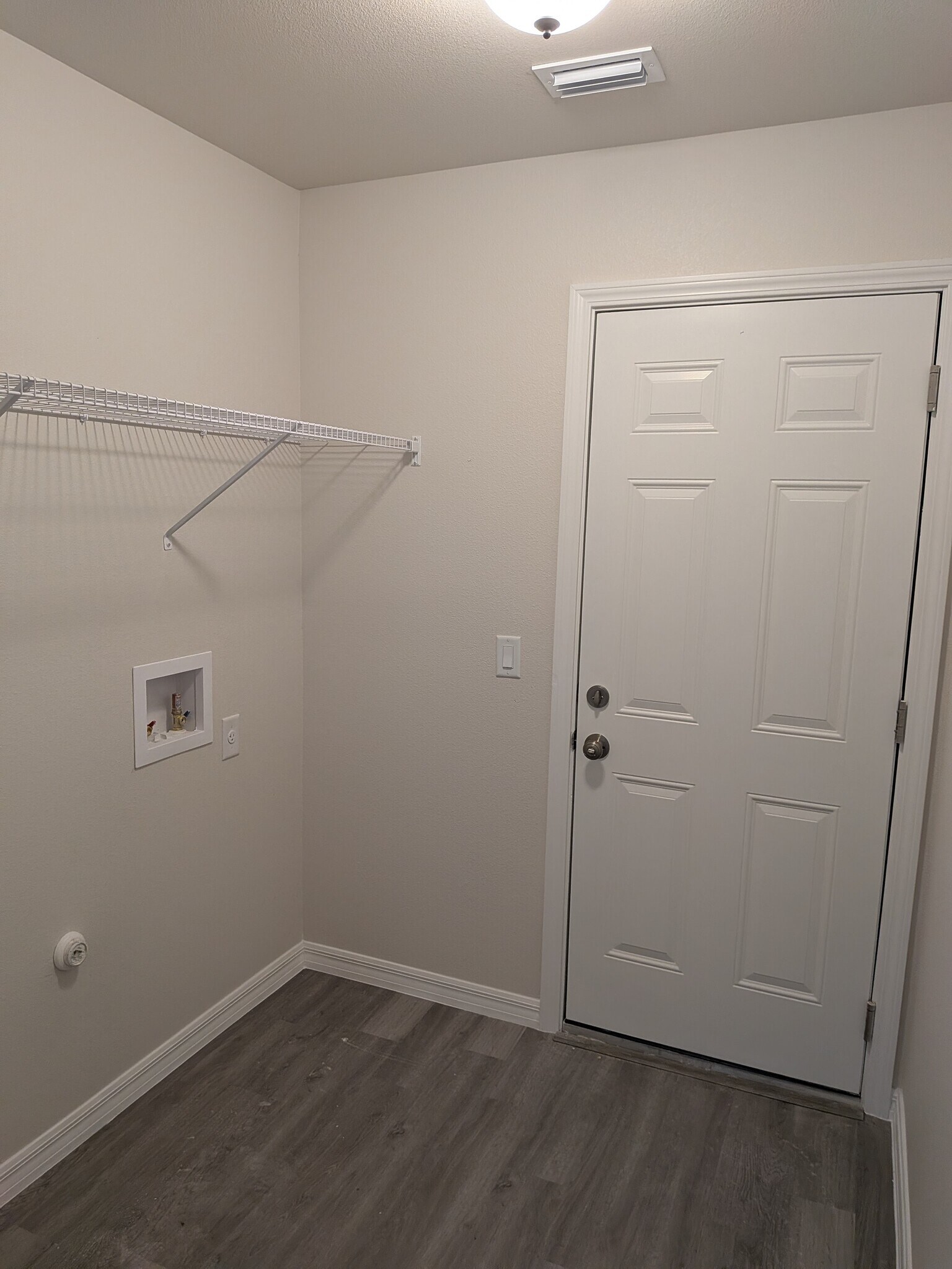 Building Photo - 7352 Quarry St