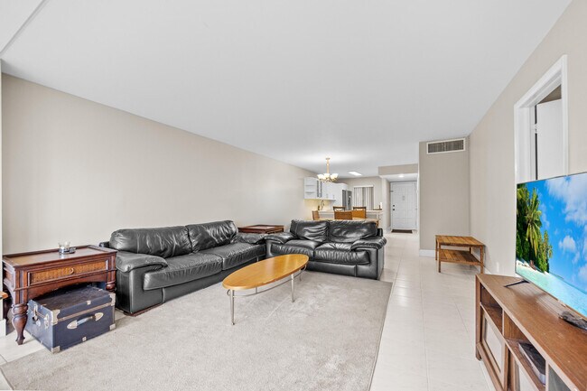 Building Photo - 4539 Luxemburg Ct