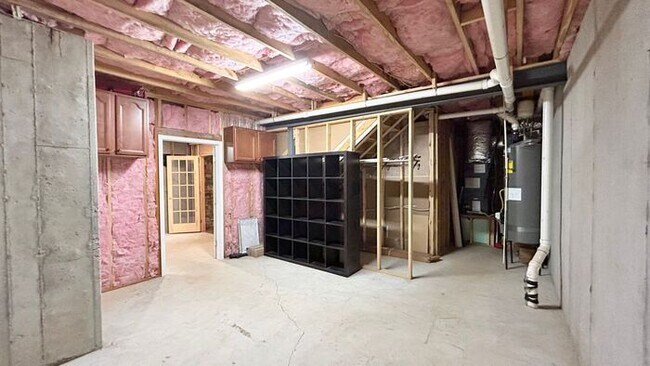 Building Photo - Stunning Cumming Executive Home, Hand Scraped Hardwoods, Custom Upgrades!