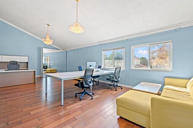 Building Photo - Spacious 4BR Family Retreat w Private Pool