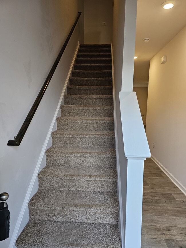 Building Photo - 403 Sea Grit Ct