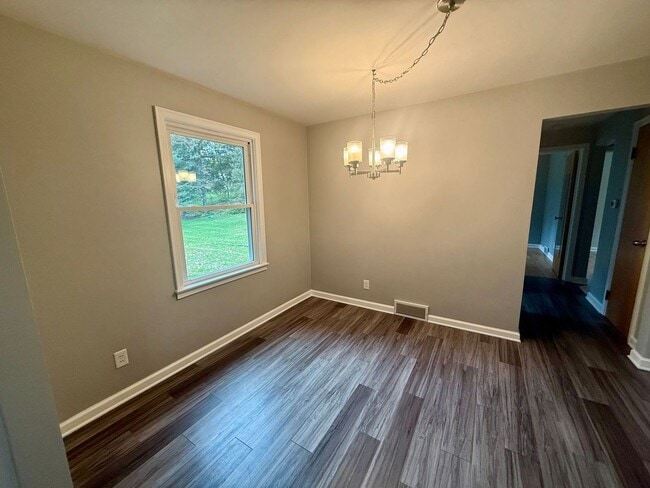 Building Photo - 3 Bed 1 Bath Single Family Home in Wausau