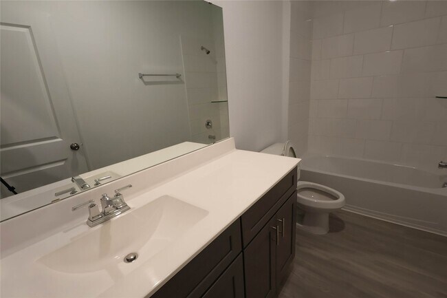 Building Photo - 14894 Ash Landing Dr