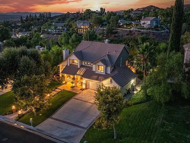 Building Photo - 15305 Saddleback Rd