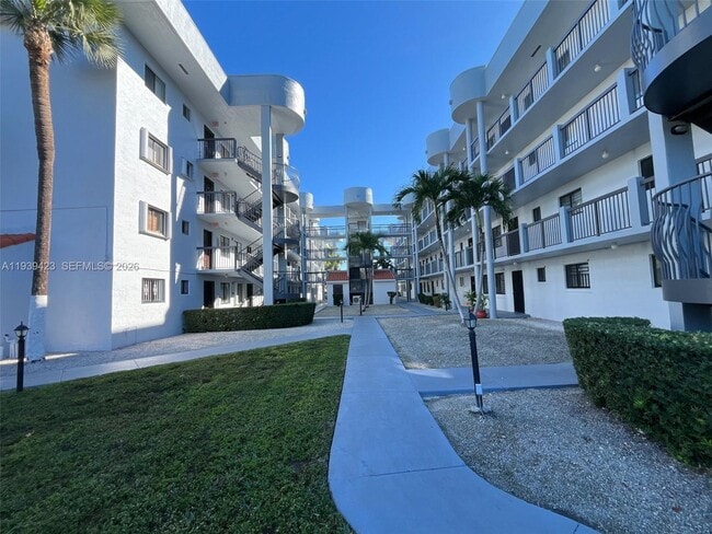 Building Photo - 5300 W 21st Ct