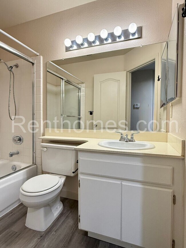 Building Photo - 11295 Provencal Pl