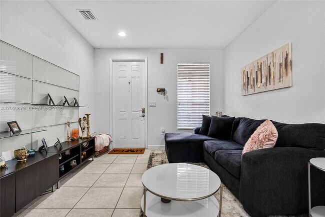 Building Photo - 9341 SW 171st Ct