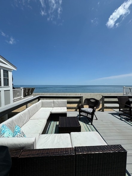 Primary Photo - 47 Ocean Rd N