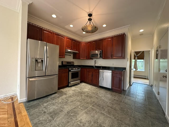 Building Photo - 930 Washington St