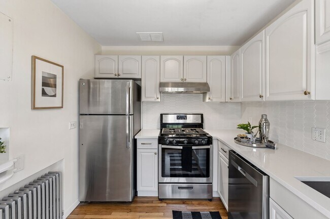 Building Photo - 1600 Winona Ct