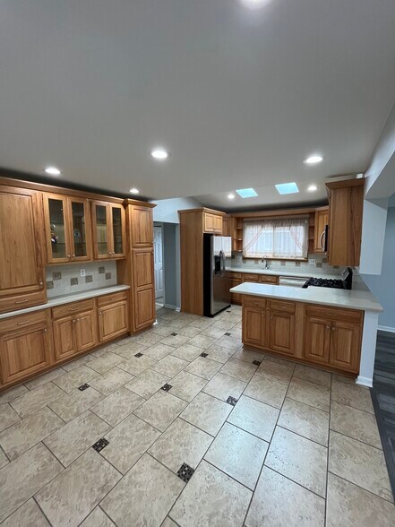 Building Photo - 14041 Brougham Dr