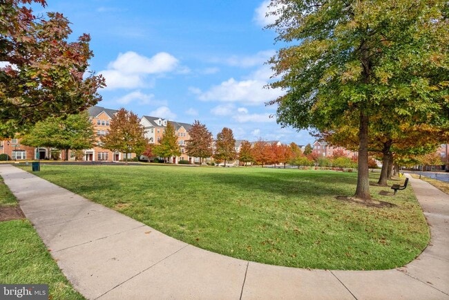 Building Photo - 2238 Margraf Cir