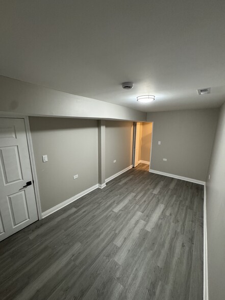 Bedroom 1 - 1647 S Central Park Ave