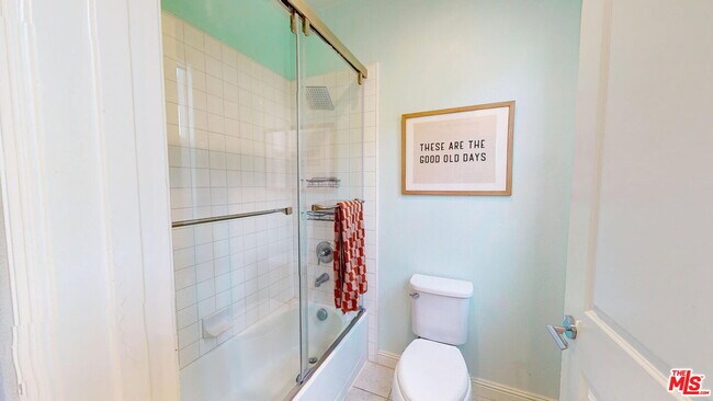 Building Photo - 20607 W Chestnut Cir