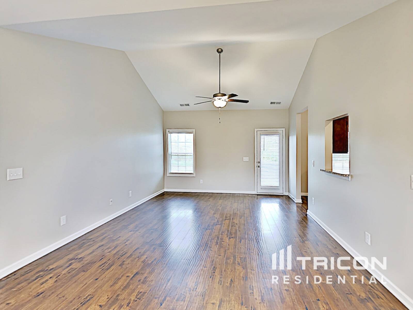 Building Photo - 809 Ellyson Dr