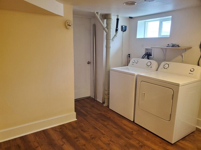 Building Photo - 4BR/2BA Audubon/Downriver Area Home