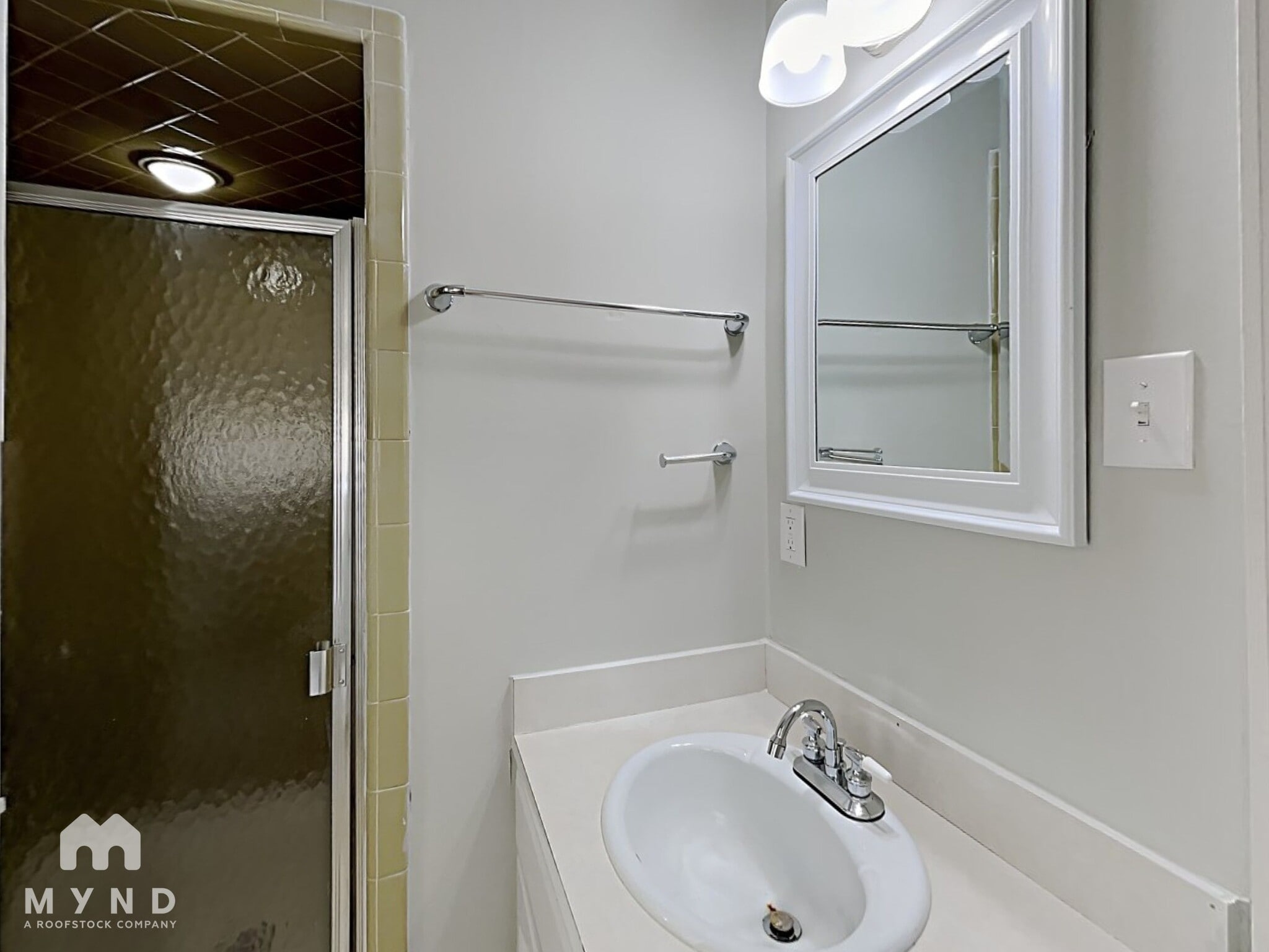 Building Photo - 1840 Westridge Dr