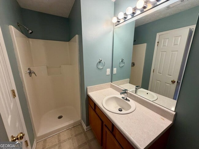 Building Photo - 5583 Windfall Ln