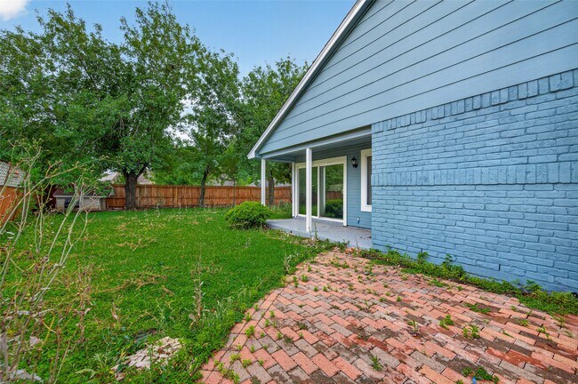 Building Photo - 12307 Gambit Dr