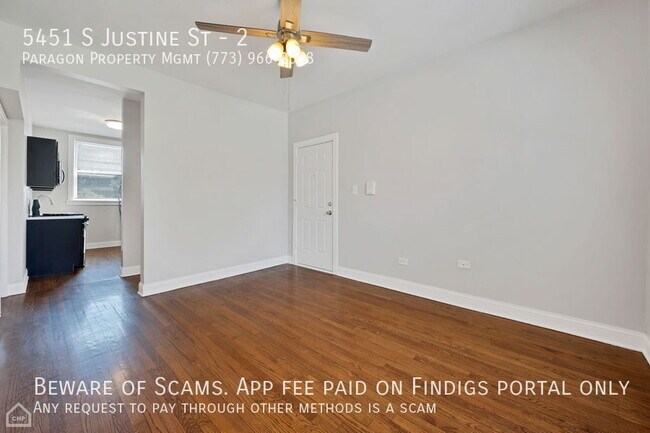 Building Photo - 5451 S Justine St