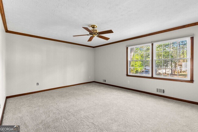 Building Photo - 102 Bluegill Trce