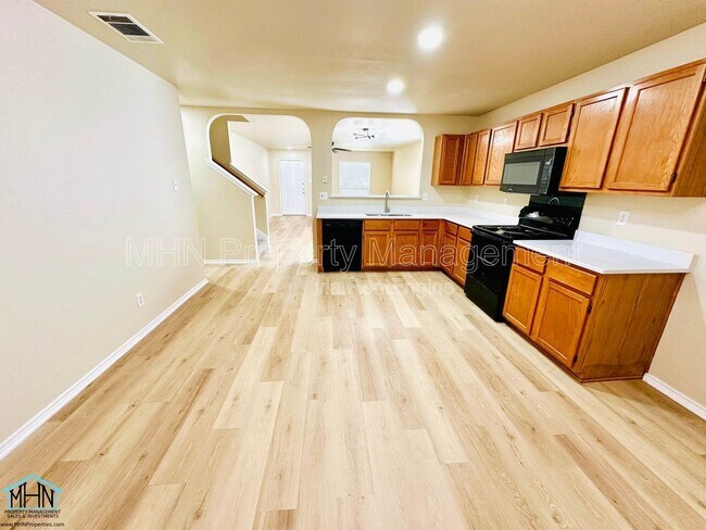 Building Photo - 8914 Roaring Spg