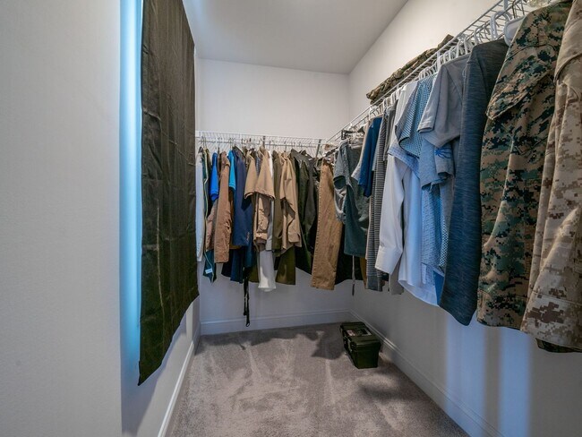 Building Photo - 355 S Stingray Ln