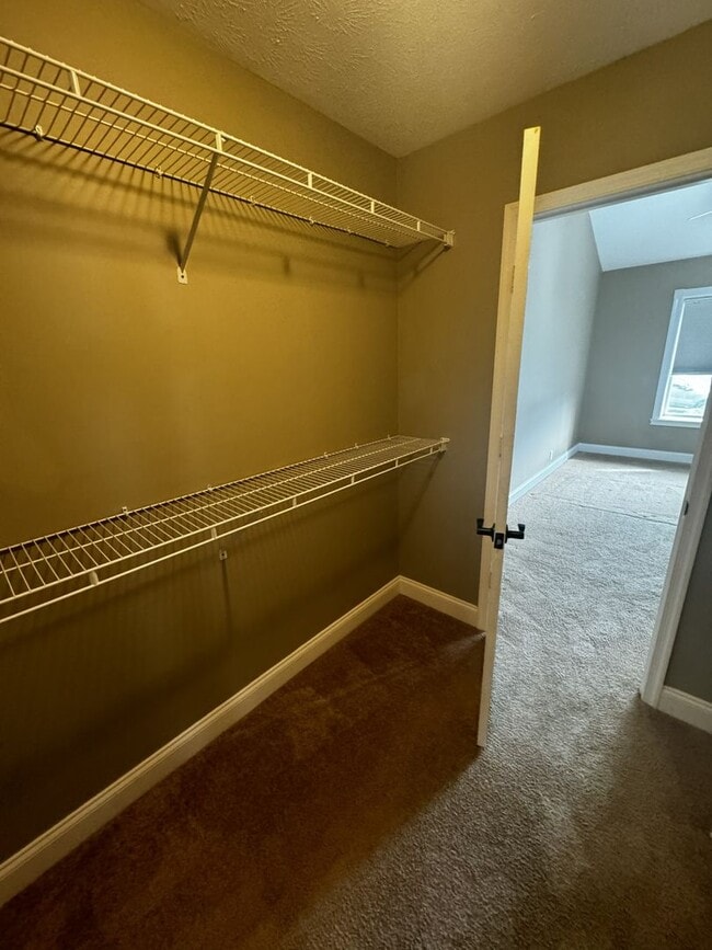 Building Photo - Spacious Duplex in Rockingham County