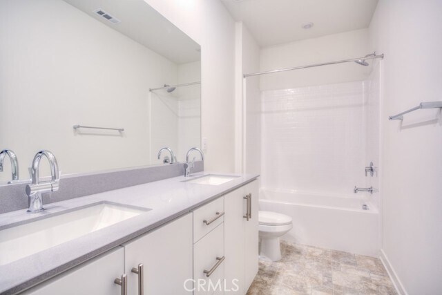 Building Photo - 15812 Caterpillar Dr