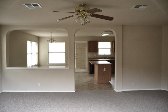 Building Photo - 306 Bright Chase