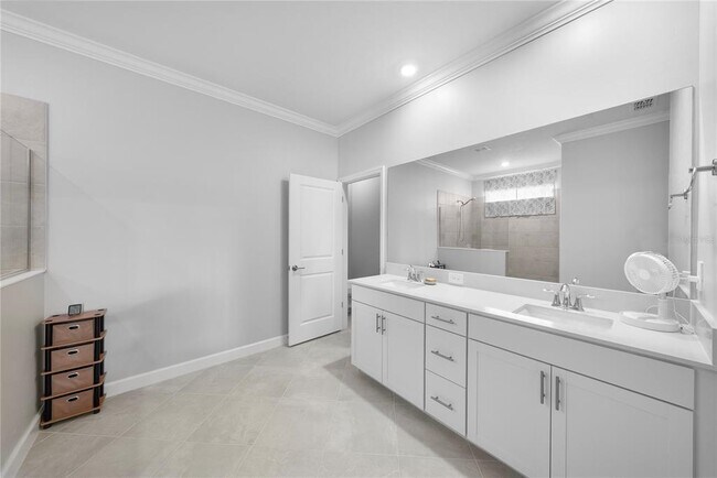 Building Photo - 14932 Serene Shrs Lp