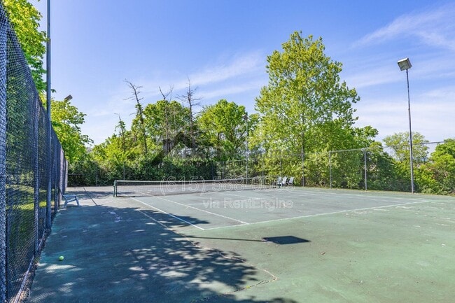 Building Photo - 5918 Stone Brook Dr