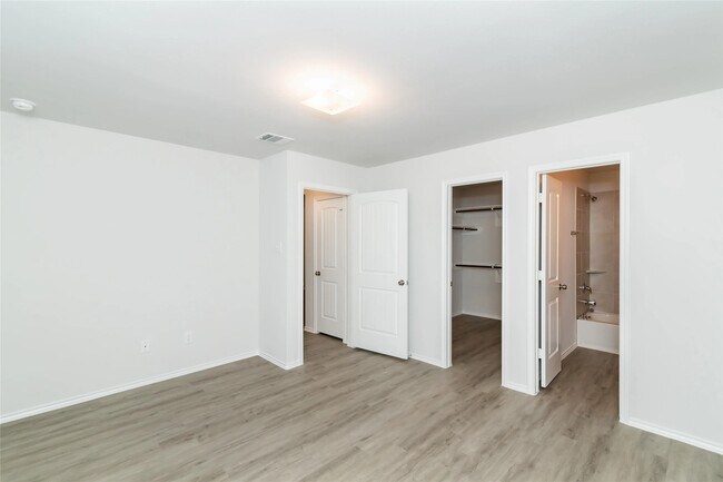 Building Photo - 22331 Porter Mountain Trl