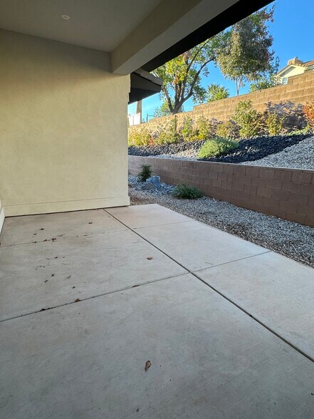 Building Photo - 1603 E Dihedral Dr