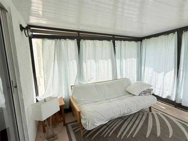 Building Photo - 3357 38th St S