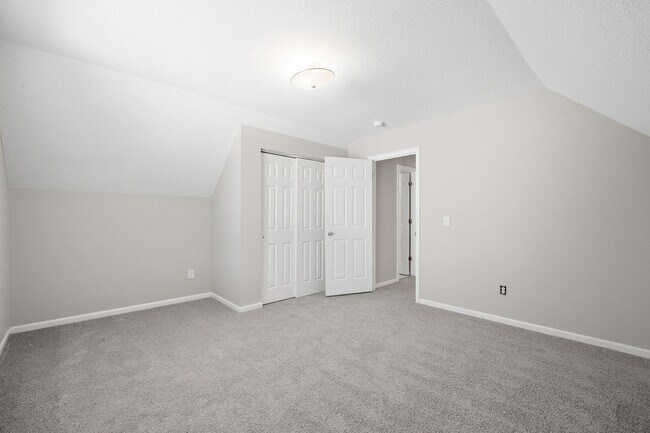 Building Photo - 3378 Chadbury Dr NW