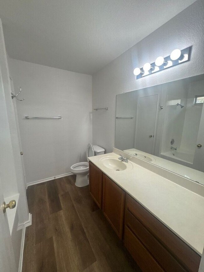 Building Photo - Cozy 3BR Cedar Park Home with Attached 2-C...
