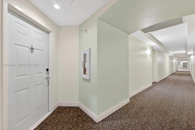 Building Photo - 2080 S Ocean Dr