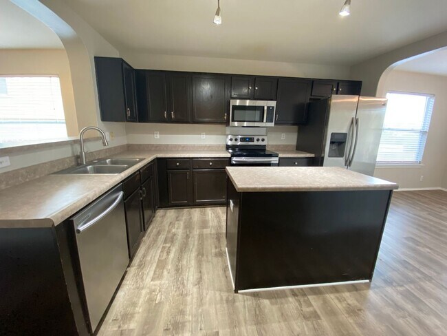 Building Photo - FALL INTO A NEW HOME WITH OUR MOVE-IN SPECIALS!