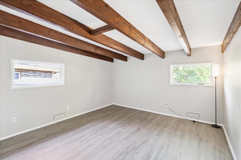 Building Photo - 6412 Nelwood Rd