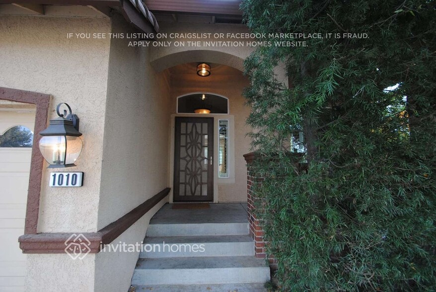 Building Photo - 1010 Malton Way