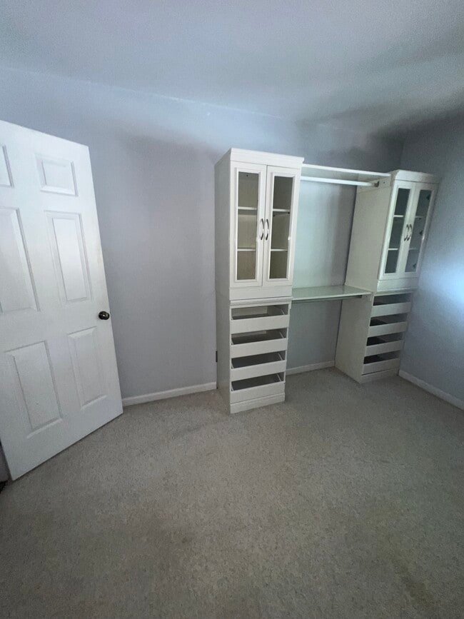 Building Photo - 9164 N Swan Cir