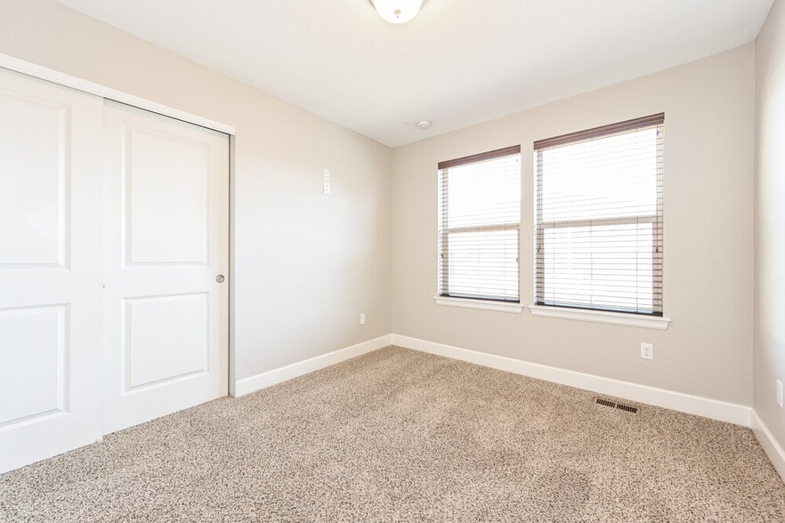 Building Photo - 4478 Elegant St