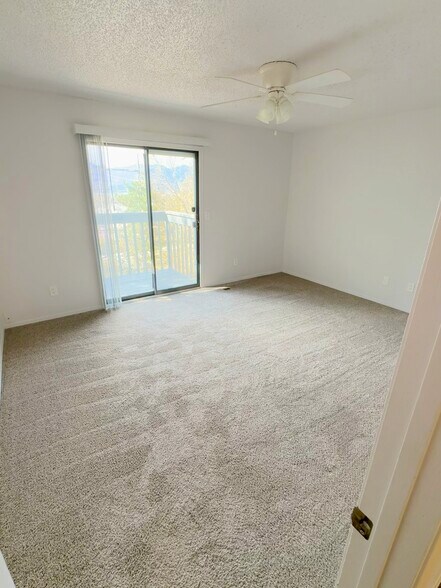 Building Photo - 7545 Banner Ct