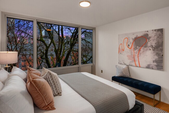 Building Photo - 1000 Union St