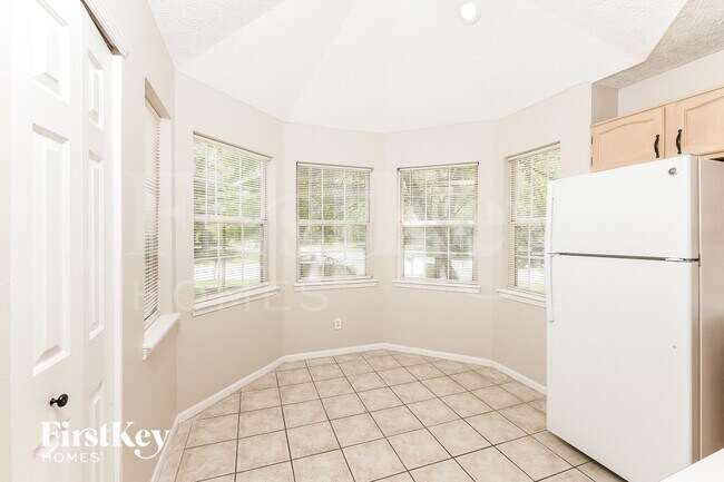 Building Photo - 12452 Van Spronsen Way