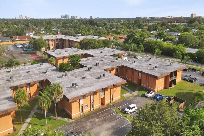 Building Photo - 9459 SW 76th St